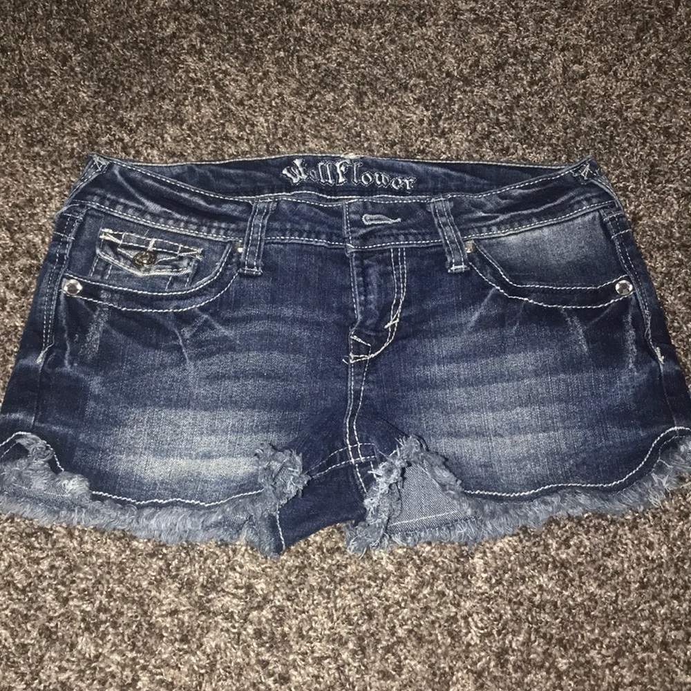 Wallflower shorts